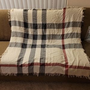 Burberry womens scarf